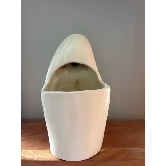 Vtg Haeger Virgin Mary Planter/Vase, Ceramic Madonna Religious Praying Hands